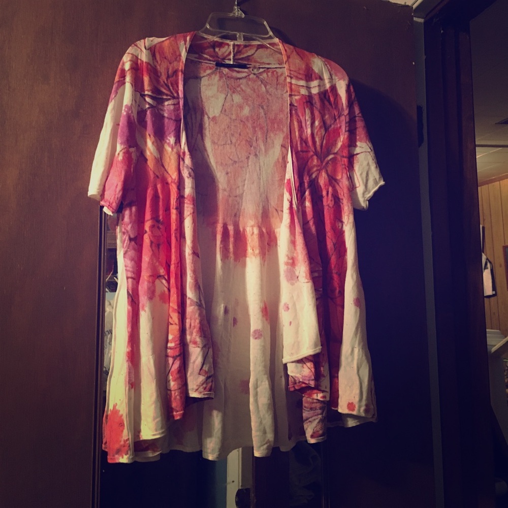 Elie Tahari short sleeve cardigan